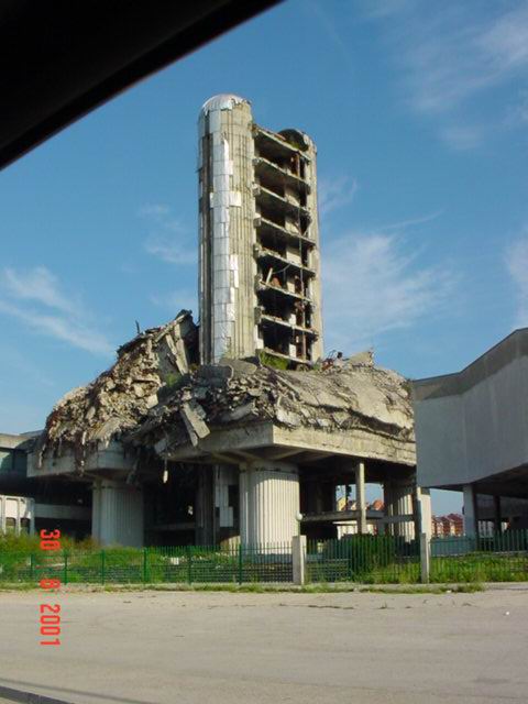 L’edificio di Oslobodjenje nell’immediato dopoguerra