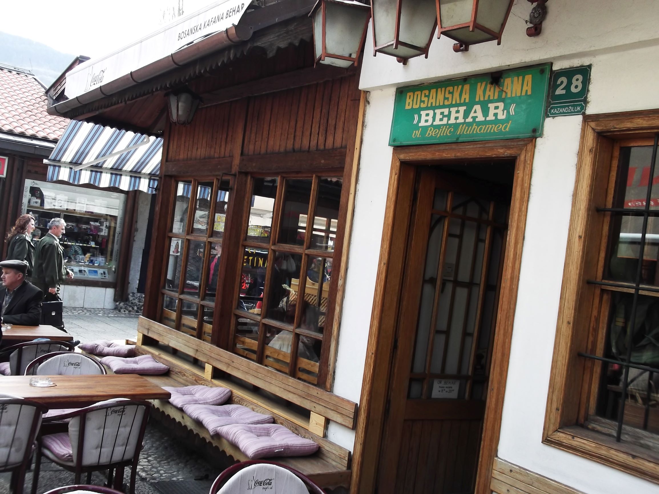 Sarajevo, bosanska kafana.