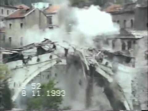 Mostar, 1993. L'abbattimento dello