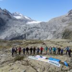 Un momento della Carovana sul ghiacciaio del Mandrone