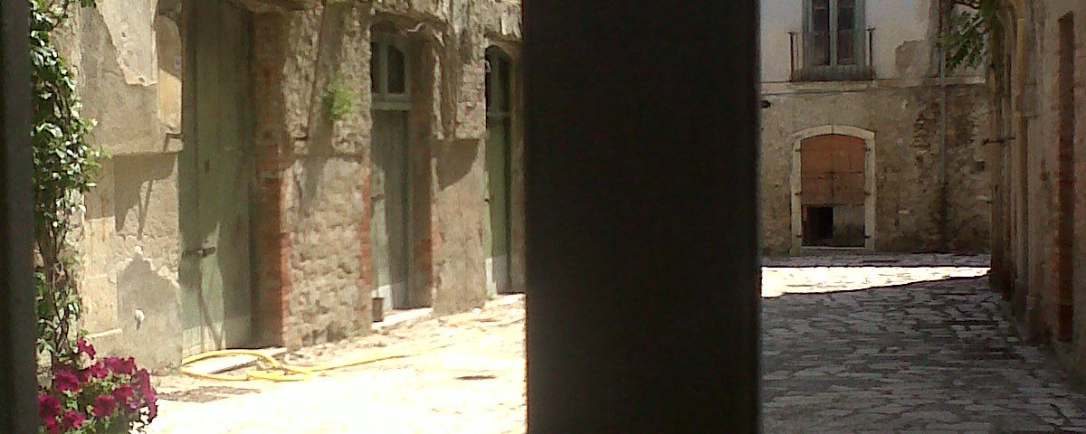 Viaggio nelle terre dell'osso (Apice)
