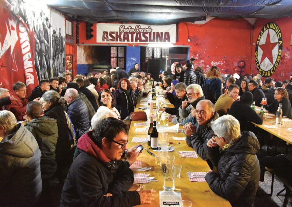 Centro sociale Askatasuna. Foto da www.ildesk.it